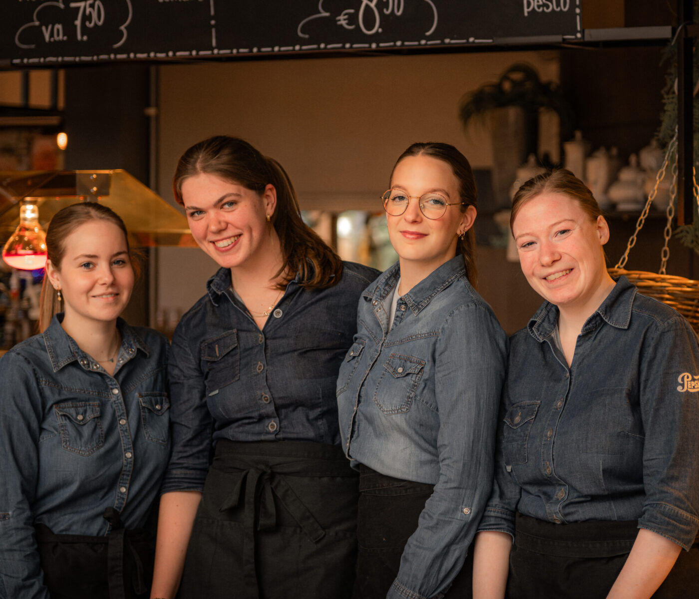 Een hartverwarmend filmpje waarin medewerkers van Cox & Co persoonlijk delen waarom ze graag bij ons bedrijf werken.